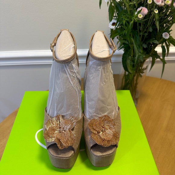 Sam Edelman, Kori Flora Platform heels , Blush - 6.5 - PRICE REDUCED - Picture 1 of 5